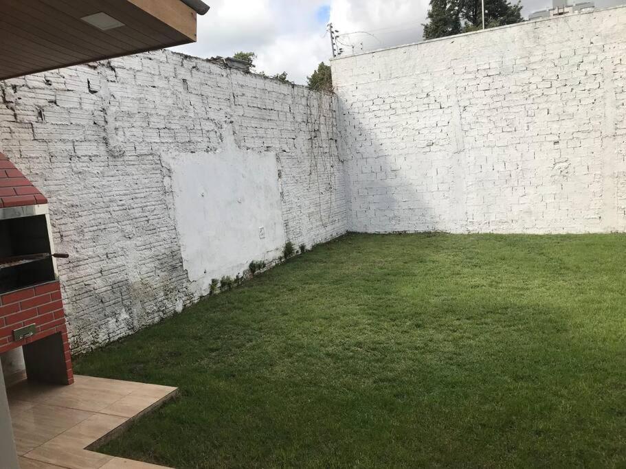 Casa Com 2 Quartos Agradaveis Com Ar Condicionado Foz do Iguacu Exterior photo